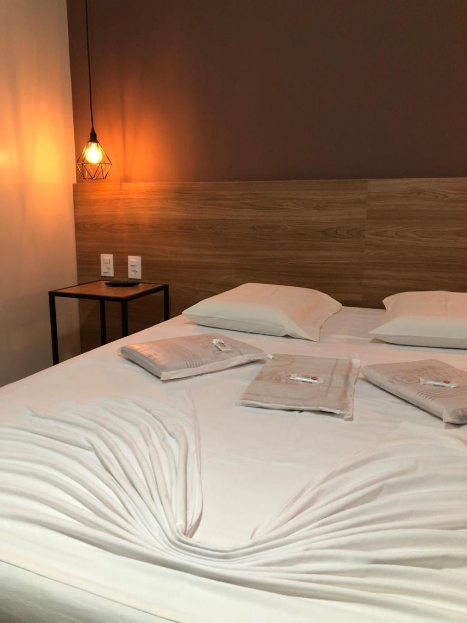 Hotel Beira Rio เตออฟิลู โอโตนี ภายนอก รูปภาพ